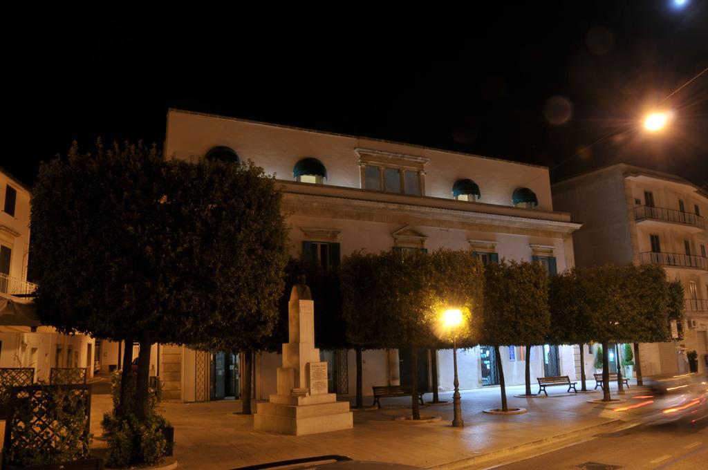 Bed and Breakfast Palazzo Agrusti - Residenza D'Epoca Alberobello Exterior foto